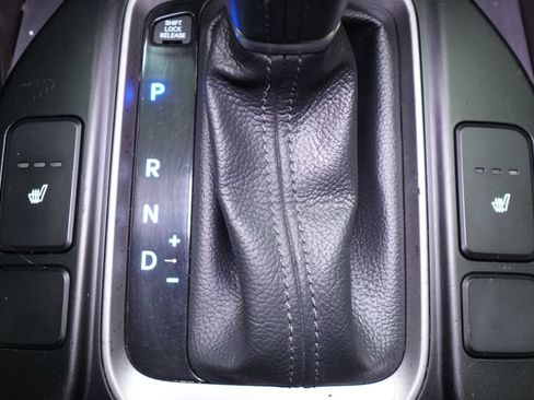 Used 2017 Hyundai Santa Fe Sport AWD/4WD image 30