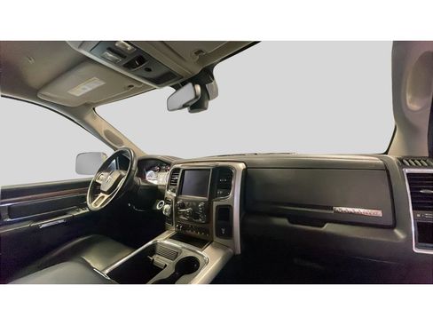 Used 2018 RAM 1500 Laramie w/ Convenience Group AWD/4WD image 17