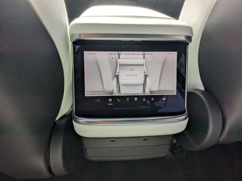 Used 2023 Tesla Model X image 12