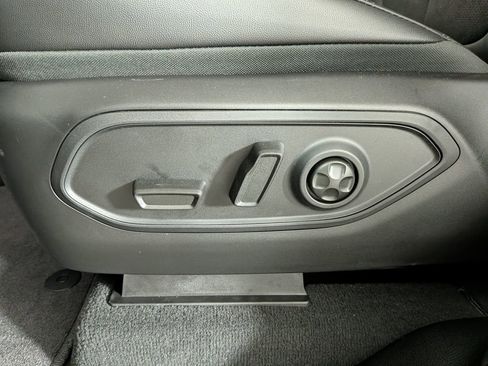 New 2026 Jeep Grand Cherokee Altitude AWD/4WD image 17