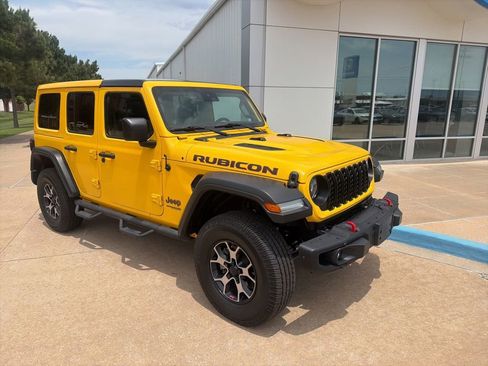 Used 2019 Jeep Wrangler Unlimited Rubicon AWD/4WD image 4