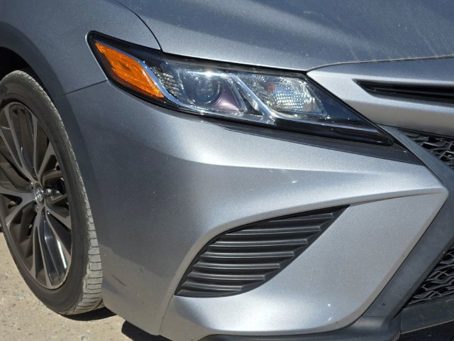 Used 2019 Toyota Camry SE w/ Audio Package FWD image 4