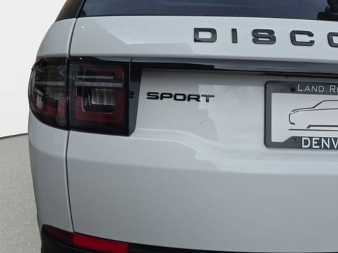 New 2025 Land Rover Discovery Sport Dynamic SE image 21