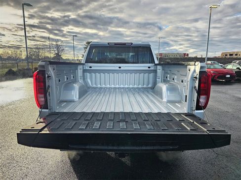 Used 2021 GMC Sierra 1500 SLE image 14