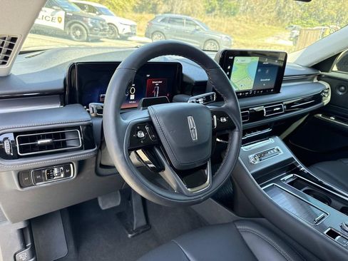 New 2026 Lincoln Aviator AWD image 34