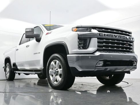 Used 2020 Chevrolet Silverado 3500 LTZ w/ Technology Package image 47
