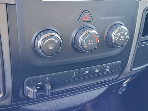 Used 2016 RAM 3500 Tradesman w/ Chrome Appearance Group image 13