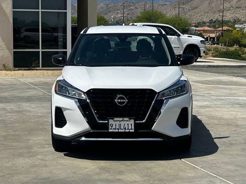 Used 2023 Nissan Kicks S image 2