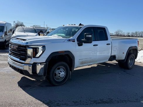Used 2024 GMC Sierra 3500 Pro w/ 1SA Pro Safety Plus Package image 23