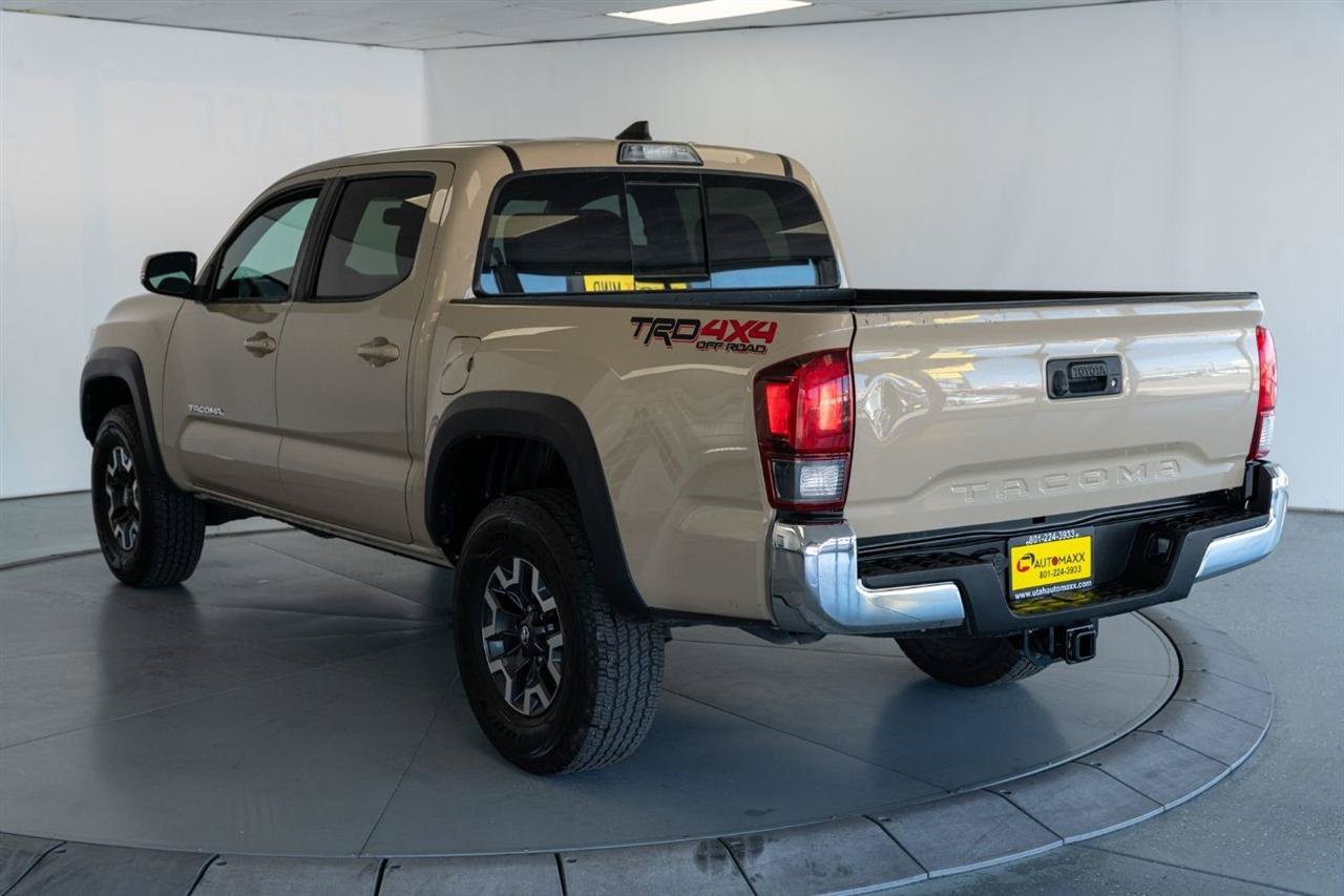 Used 2019 Toyota Tacoma TRD Off-Road AWD/4WD image 5