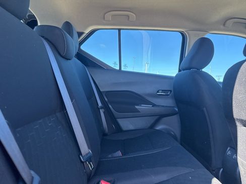 Used 2024 Nissan Kicks SV image 23