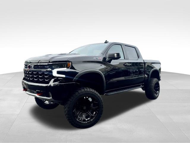 Used 2024 Chevrolet Silverado 1500 ZR2 w/ Technology Package AWD/4WD image 3