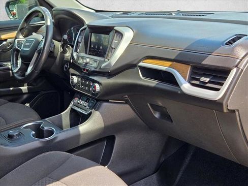 Used 2020 GMC Terrain SLE FWD image 20