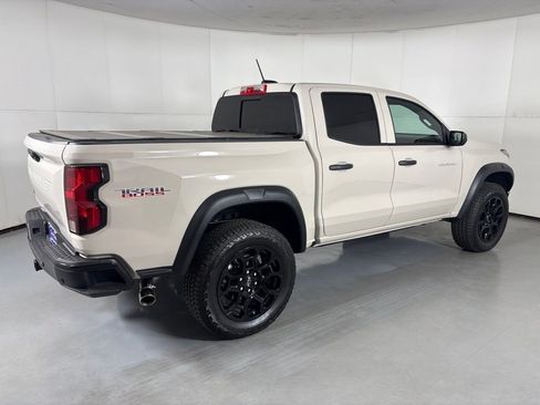 Used 2026 Chevrolet Colorado Trail Boss AWD/4WD image 8