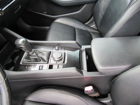 Used 2019 MAZDA MAZDA3 Sedan FWD image 17