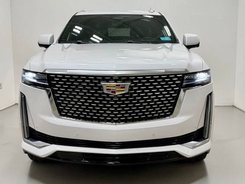 Used 2022 Cadillac Escalade ESV Premium Luxury AWD/4WD image 9
