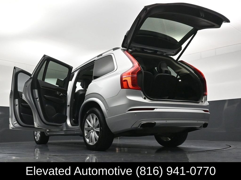 Used 2017 Volvo XC90 T6 Momentum w/ Vision Package AWD/4WD image 40