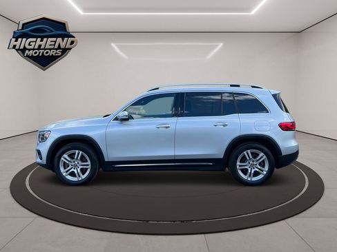 Used 2020 Mercedes-Benz GLB 250 4MATIC w/ Premium Package image 3
