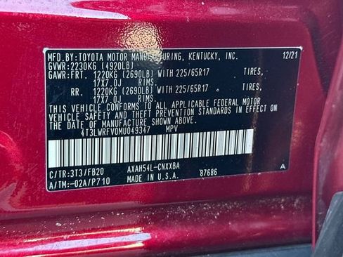 Certified 2021 Toyota RAV4 LE w/ Carpet Mat Package (TMS) AWD/4WD image 34