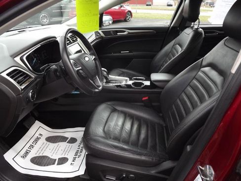 Used 2013 Ford Fusion SE image 10