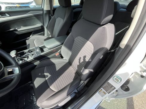 Used 2025 Kia K5 LXS FWD image 37
