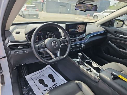 Used 2023 Nissan Altima 2.5 SR w/ SR Premium Package AWD/4WD image 18