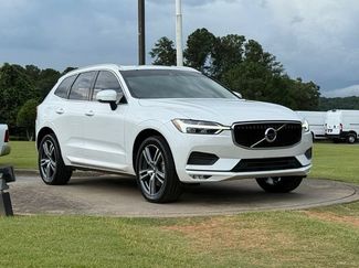 Used 2021 Volvo XC60 T5 Momentum FWD video 1