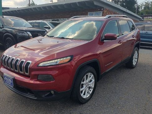 Used 2015 Jeep Cherokee Latitude AWD/4WD image 7
