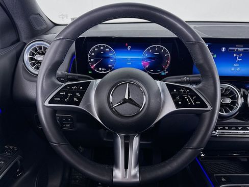 Certified 2025 Mercedes-Benz GLB 250 image 19