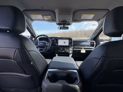 New 2026 Ford F250 Lariat w/ Lariat Premium Package image 24