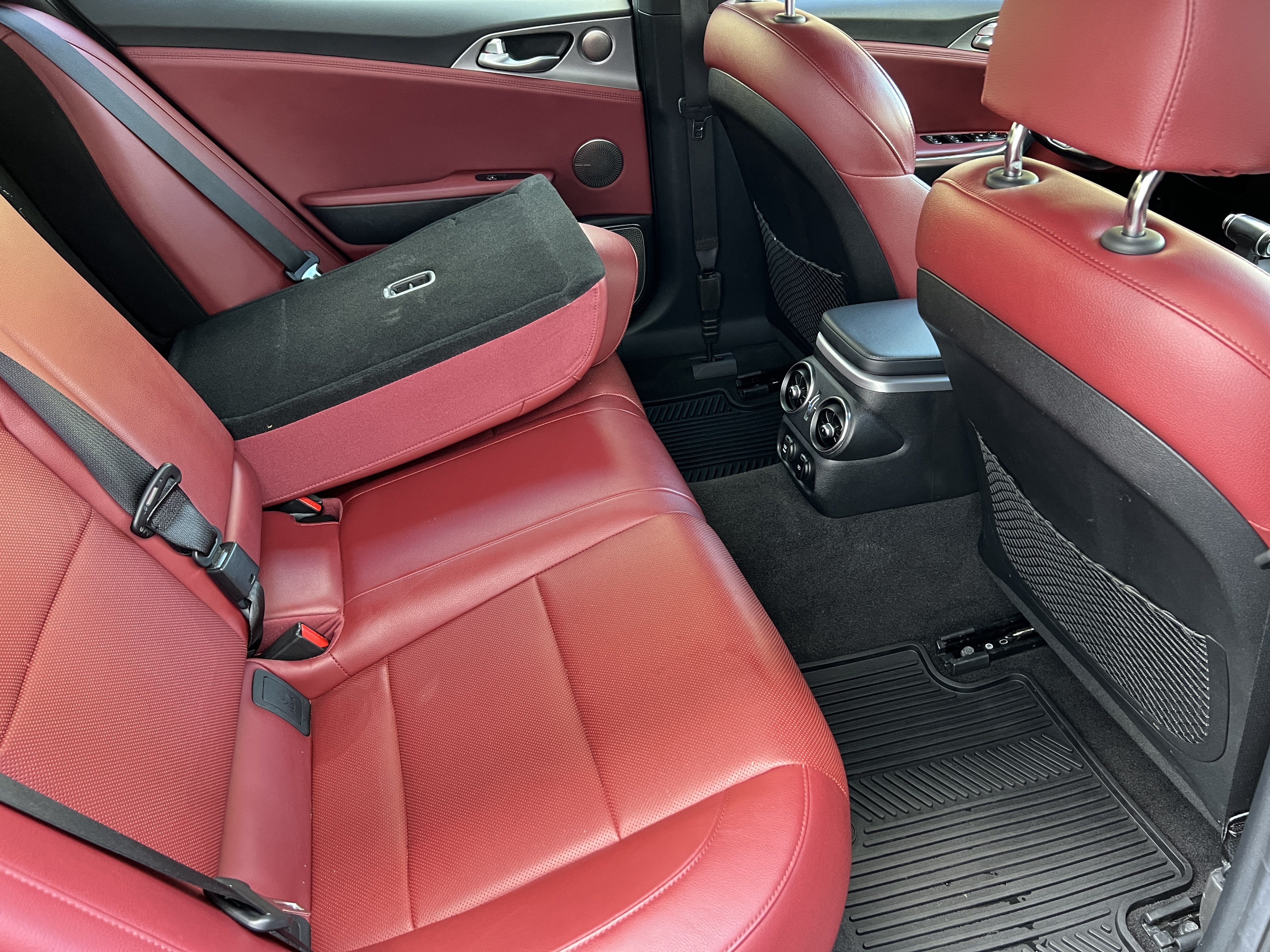 Used 2021 Kia Stinger GT1 AWD/4WD image 21