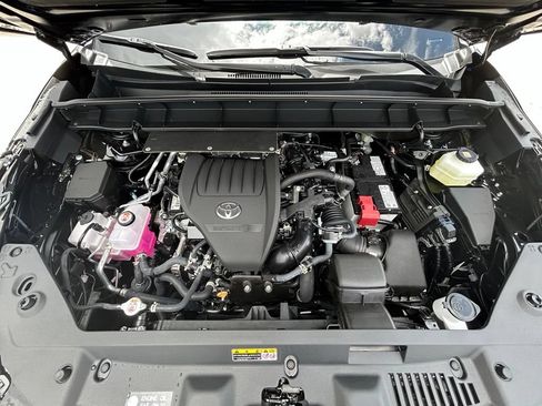 Used 2026 Toyota Highlander Limited AWD/4WD image 30