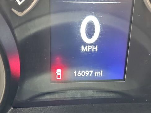 Used 2024 Jeep Gladiator Sport image 20