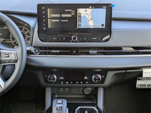 New 2025 Mitsubishi Outlander SE image 20