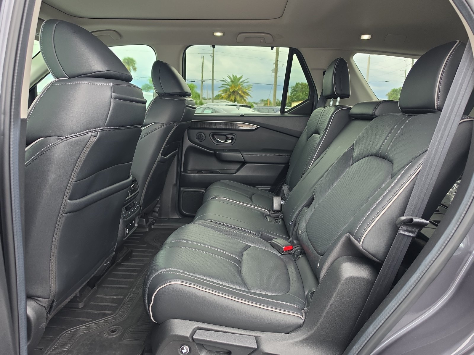 Certified 2024 Honda Pilot Elite image 13