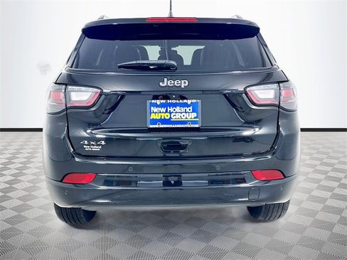 Certified 2024 Jeep Compass Limited w/ High Altitude Package image 6