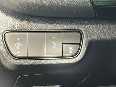 Used 2025 Kia Seltos S AWD/4WD image 20