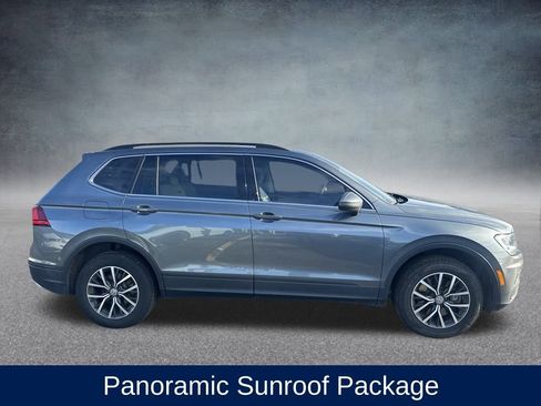 Used 2019 Volkswagen Tiguan SE w/ Panoramic Sunroof Package image 8