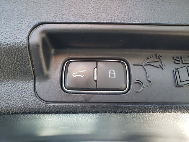 Used 2020 Ford Explorer XLT w/ Comfort Package AWD/4WD image 10