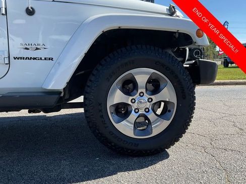 Used 2017 Jeep Wrangler Sahara w/ Connectivity Group image 8