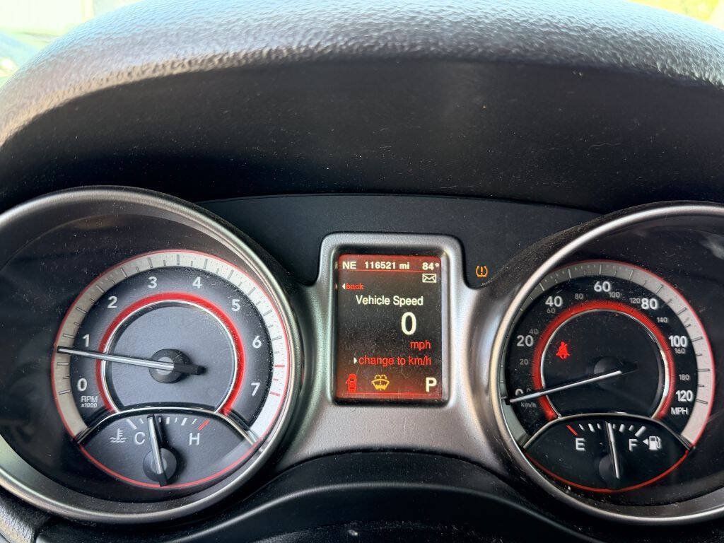 Used 2019 Dodge Journey Crossroad FWD image 19