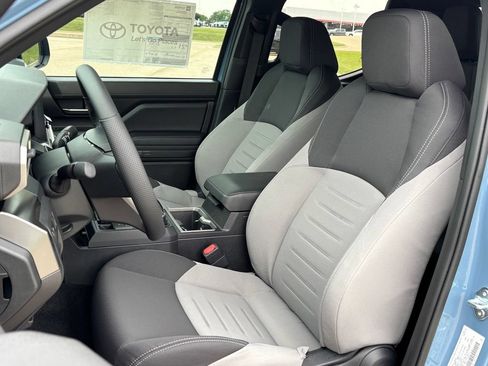 New 2026 Toyota Tacoma TRD Off-Road AWD/4WD image 12