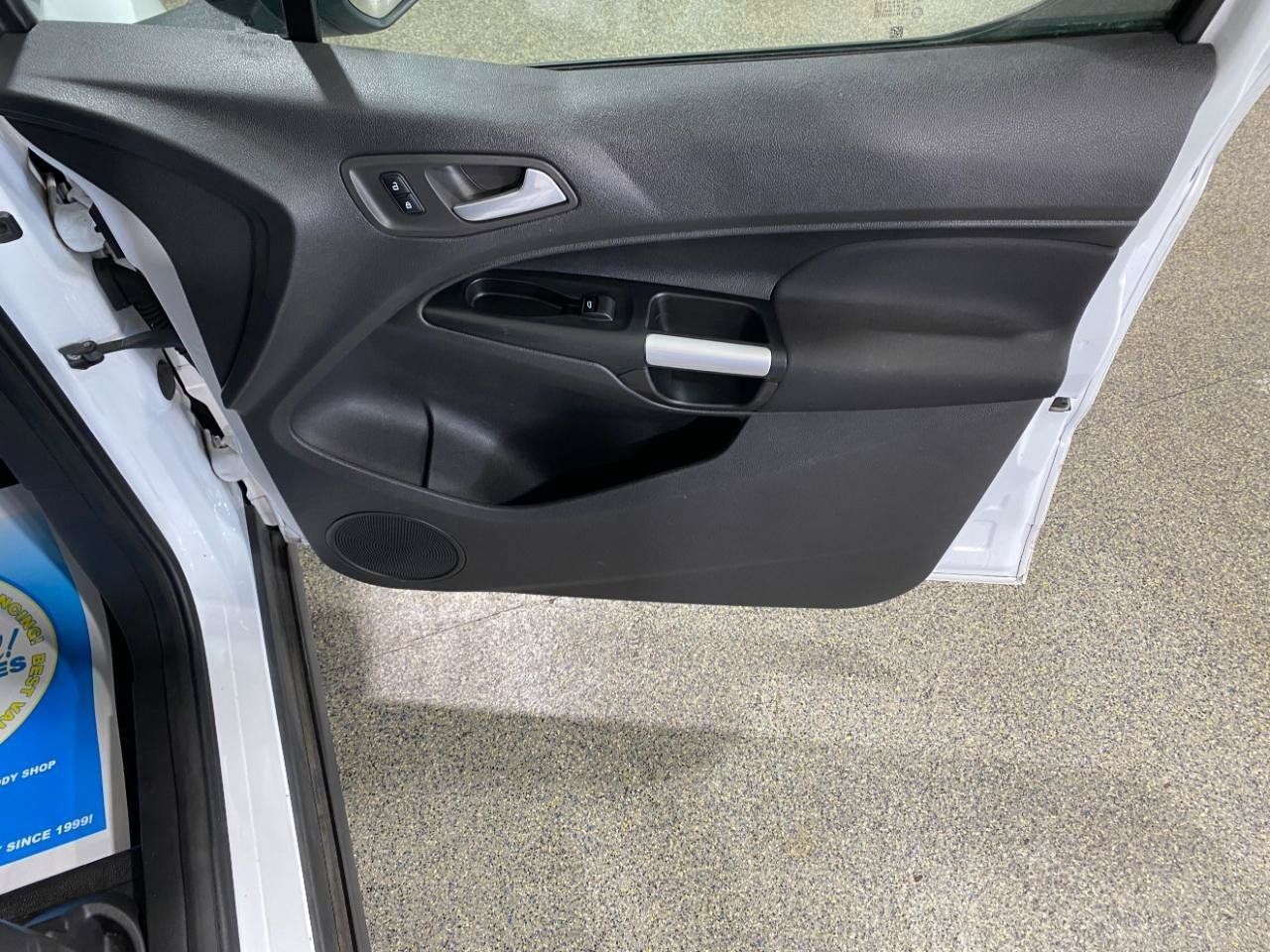 Used 2017 Ford Transit Connect XLT FWD image 24