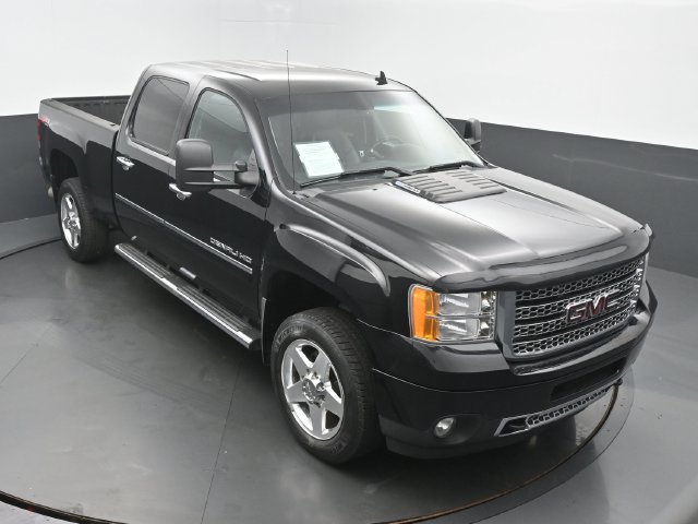 Used 2014 GMC Sierra 2500 Denali w/ Snow Plow Prep Package AWD/4WD image 42