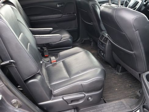 Used 2019 Honda Pilot Elite image 8