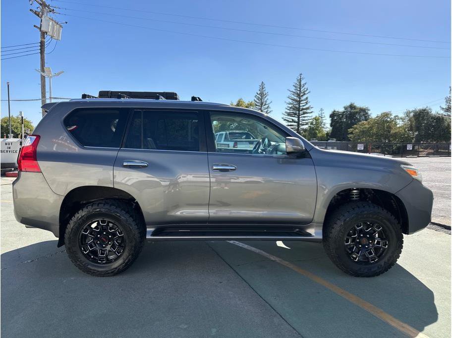 Used 2011 Lexus GX 460 w/ Convenience Pkg AWD/4WD image 6