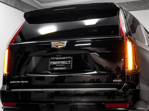 Used 2022 Cadillac Escalade Sport w/ Touring Package AWD/4WD image 72