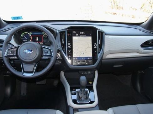 Used 2025 Subaru Forester Limited AWD/4WD image 31