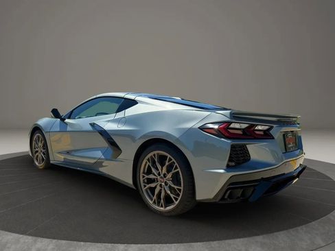 Used 2024 Chevrolet Corvette Stingray Coupe RWD image 3