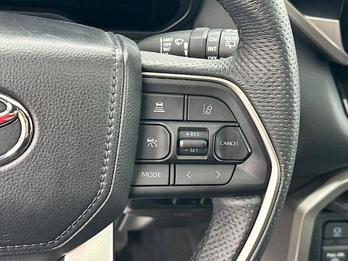 Certified 2025 Toyota Sequoia SR5 image 27